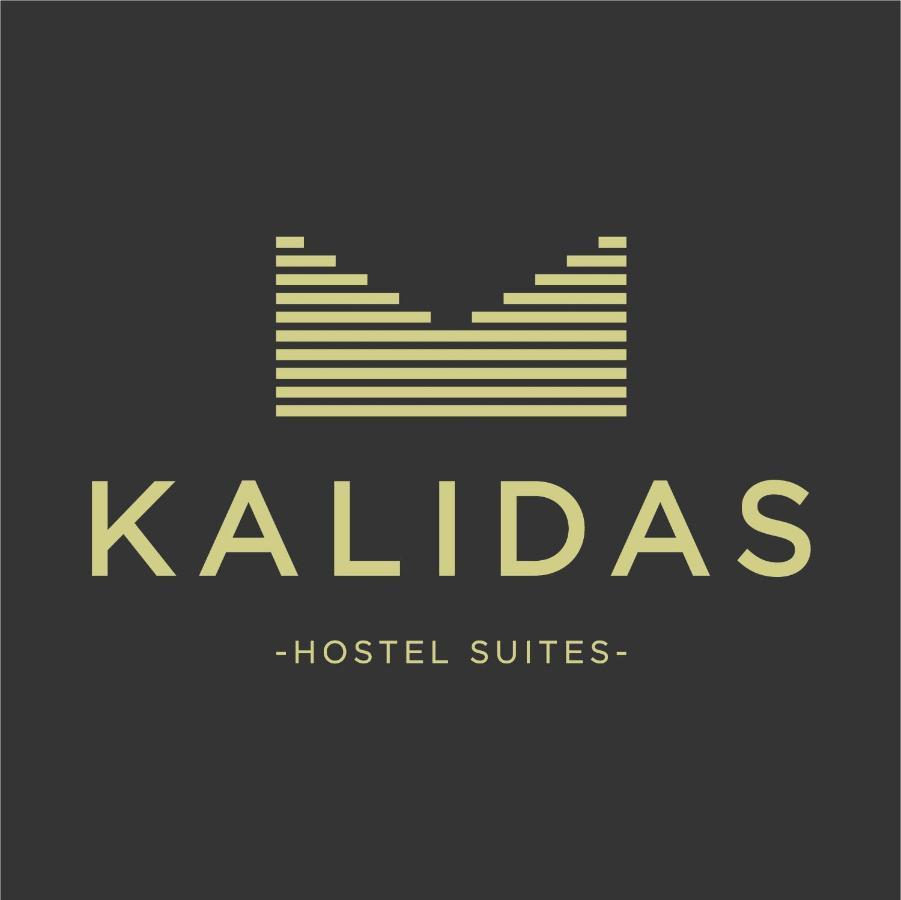 Kalidas Hostel Suites Кальдас-де-Рейес Экстерьер фото